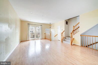 8 Rosebay Ct, Germantown, MD 20874 - photo 5