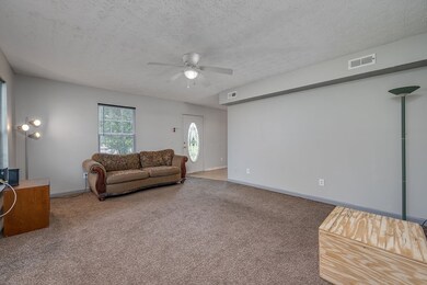 100 Saddlewood Dr, Shelbyville, TN 37160 - photo 4