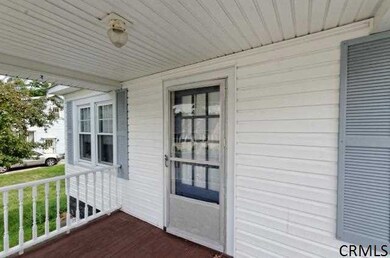 104 Pershing Dr, Schenectady, NY 12302 - photo 3