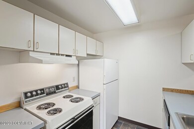 Hommati.com-9710_Morningside_Loop_AK-09-