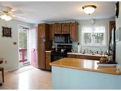 Kitchen. Video tour:...