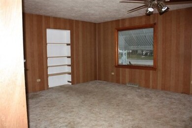 218 N Woodlawn Ave, Griffith, IN 46319 - photo 5