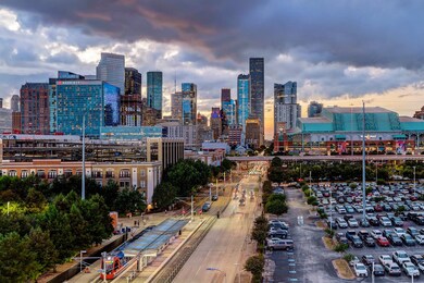 505 Bastrop St unit 302, Houston, TX 77003 - photo 2