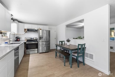 453 SW View Dr, Port Orchard, WA 98367 - photo 5