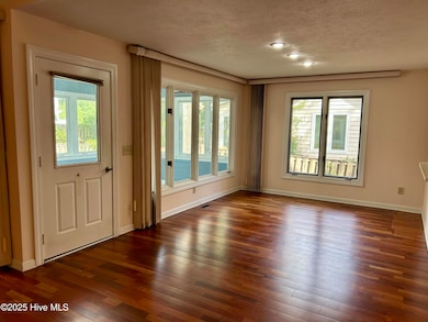 324 Wimbledon Ct, Wilmington, NC 28412 - photo 5