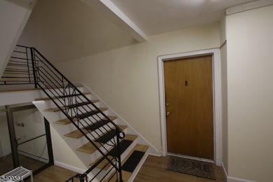 206 Main St unit 1, Millburn, NJ 07041 - photo 2