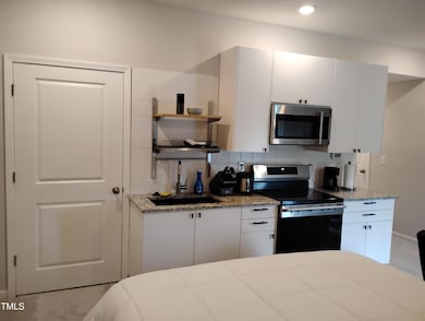 1035 Manorhaven Dr unit Studio, Durham, NC 27703 - photo 4