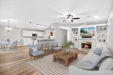 1401 Mark Twain Ct, Niceville, FL 32578 - photo 7