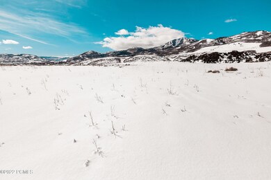 2_Land_high_3827865