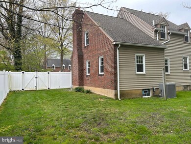 555 Marietta Ave, Swarthmore, PA 19081 - photo 2