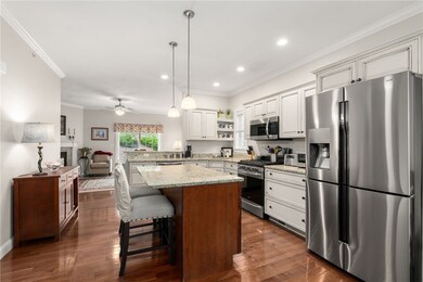 401 Crystal Way, Bellingham, MA 02019 - photo 4