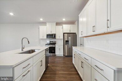 741 Hunsberger Rd, Spring City, PA 19475 - photo 4