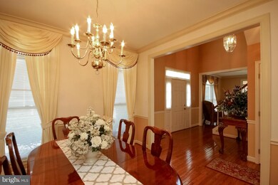 3659 Thomasson Crossing Dr, Triangle, VA 22172 - photo 5