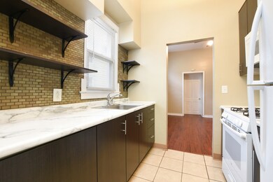 255 N Spring St unit 3, Elgin, IL 60120 - photo 6