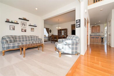 6952 Hearth Ln, Macungie, PA 18062 - photo 2