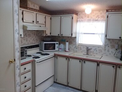 519 Citron Dr unit 1, Sebastian, FL 32976 - photo 4