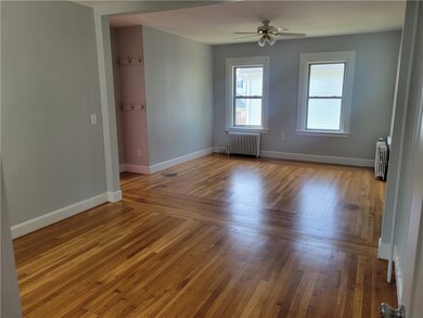 12 Tyler St unit 2, Newport, RI 02840 - photo 3