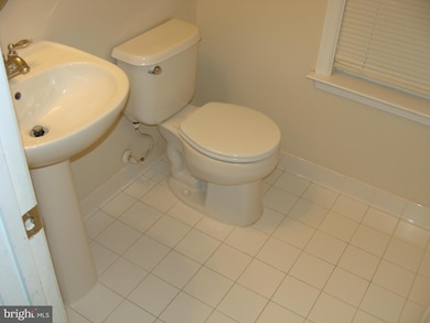 20110 Macintosh Ln, Germantown, MD 20876 - photo 5
