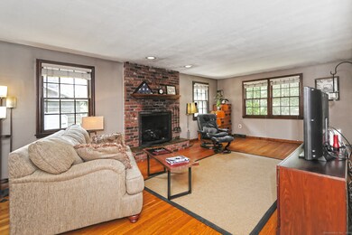 Family Room view to front of house facing west