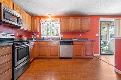 15 Highland Glen Dr, Randolph, MA 02368 - photo 5