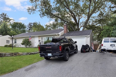 17 Larchmont Rd, Warwick, RI 02886 - photo 3