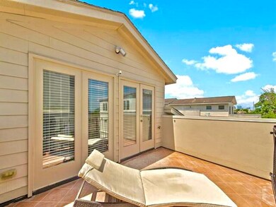 Spacious roof top patio