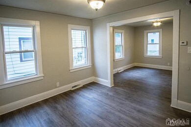 419 Chestnut St, Middlesex, NJ 08846 - photo 3