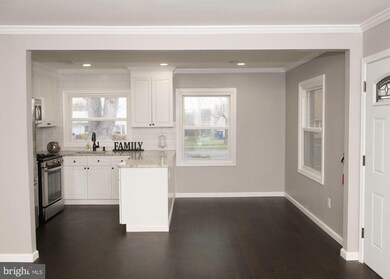 194 Pageant Ln, Willingboro, NJ 08046 - photo 3