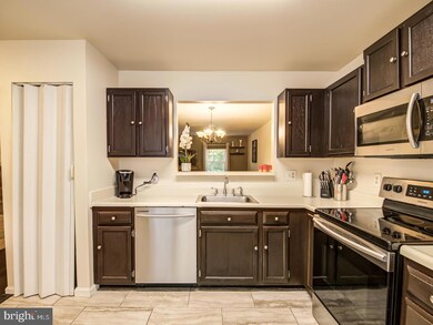 2913 Henson Bridge Terrace, Fort Washington, MD 20744 - photo 5