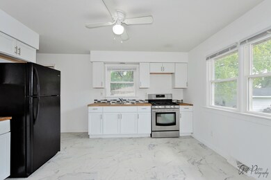 1907 Jethro Ave, Zion, IL 60099 - photo 3