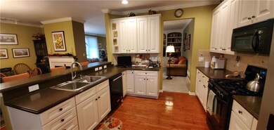 7088 Queenscourt Ln unit I47, Macungie, PA 18062 - photo 3