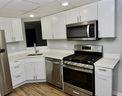 10347 Dearlove Rd unit 301, Glenview, IL 60025 - photo 5