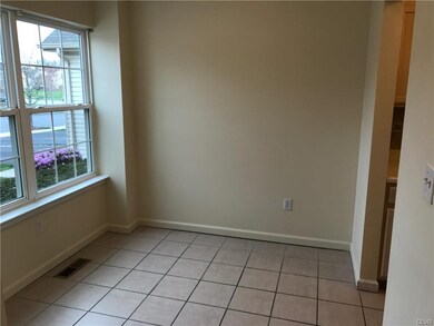 5499 Stonecroft Ln, Allentown, PA 18106 - photo 2