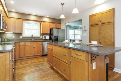 6799 Bowerman St E-21