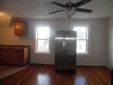 464 Birch St unit 3, Fall River, MA 02724 - photo 3