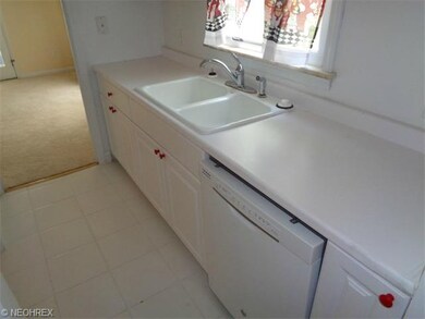 Newer Kitchen Cabinets & Ceramic Tile Floor