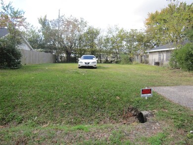 7626 Lady St, Houston, TX 77021 - photo 2