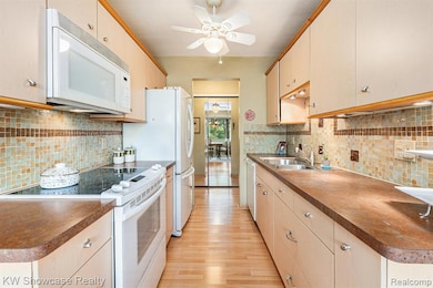 3835 Lone Pine Rd, West Bloomfield, MI 48323 - photo 6