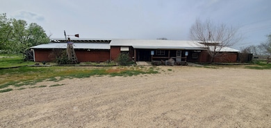 1616 Farmers Rd, Burlington, TX 76519 - photo 2