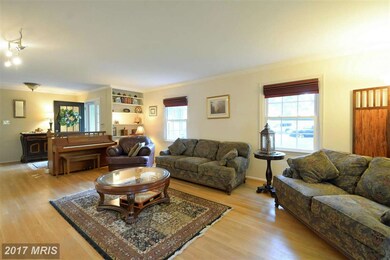 9916 Rand Dr, Burke, VA 22015 - photo 5