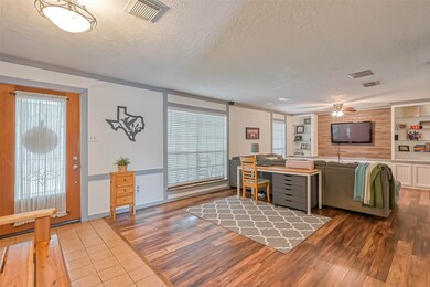 8047 Pine Falls Dr, Houston, TX 77095 - photo 3