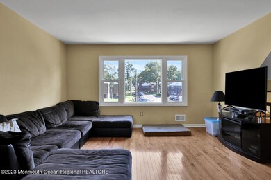 20 Pinckney Rd B6 Red Bank NJ-large-006-