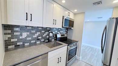 1720 Harrison St unit 14B, Hollywood, FL 33020 - photo 7