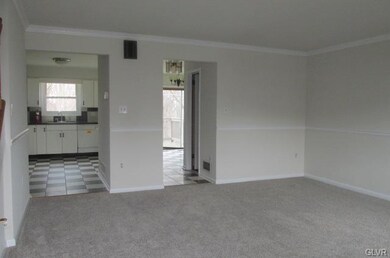 3366 S 2nd St, Whitehall, PA 18052 - photo 2