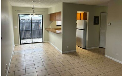 3839 NW Huntsboro St Apr 101, Lake City, FL 32055 - photo 2