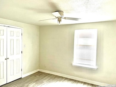 239 Waugh St, San Antonio, TX 78223 - photo 4