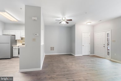 319 Assembly Point Ct, Odenton, MD 21113 - photo 6