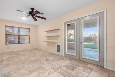 614 W Morse St, Fredericksburg, TX 78624 - photo 5