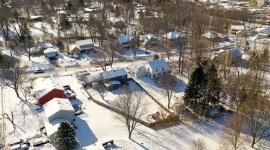 411 Manchester Ave, Batavia, IL 60510 - photo 2