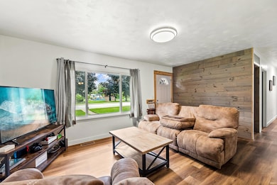 152 Reed St, Nappanee, IN 46550 - photo 5